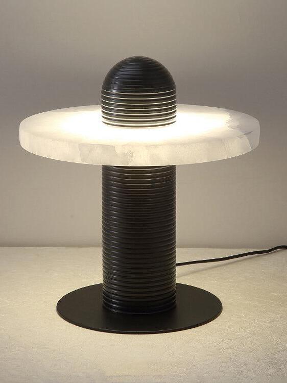 Median Table Lamp - Cueteks