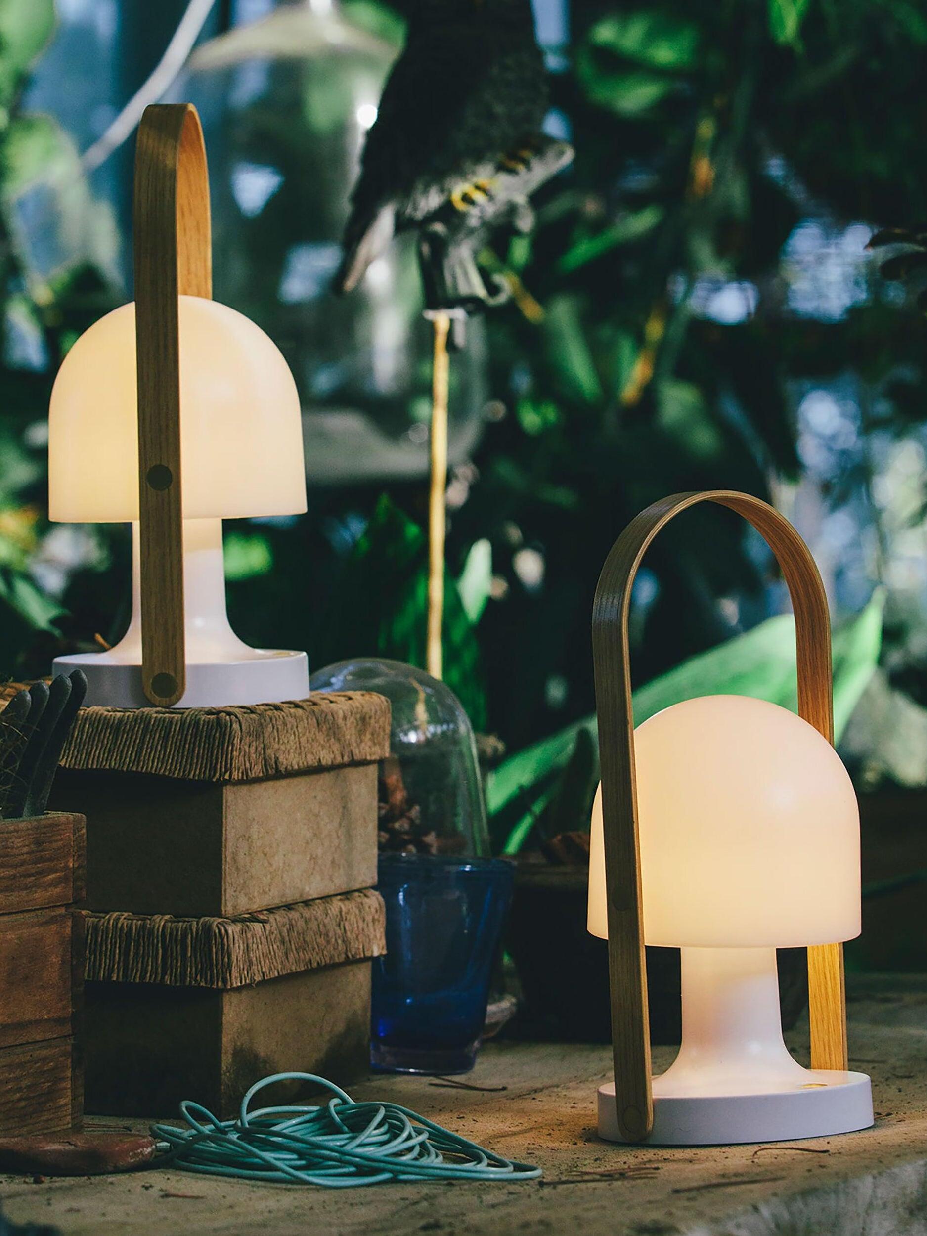FollowMe Table Lamp - Cueteks