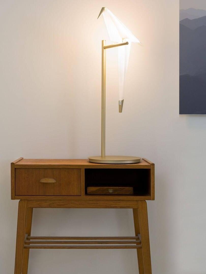 Perching Bird Table lamp - Cueteks