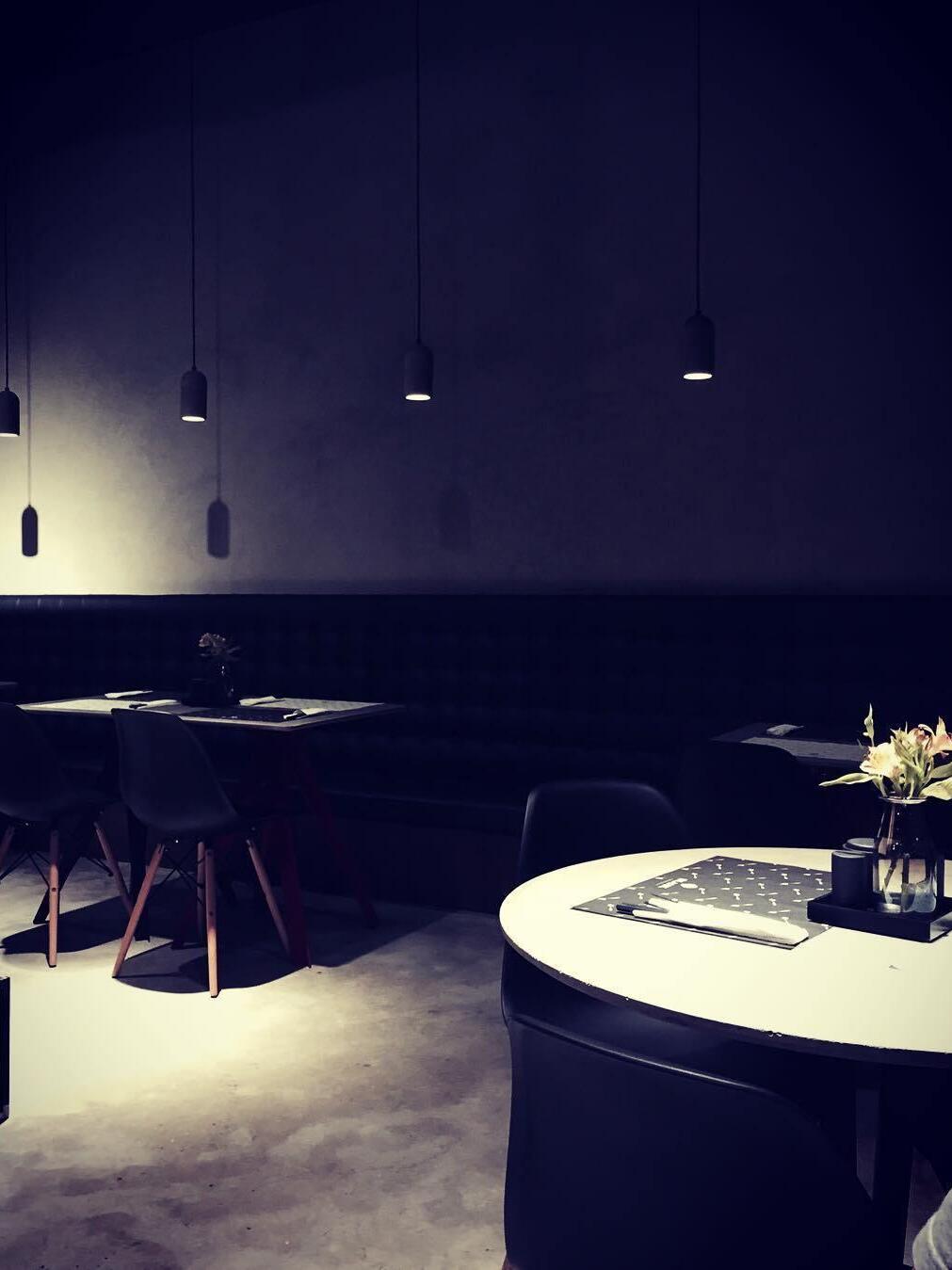 U Concrete Pendant Lamp - Cueteks