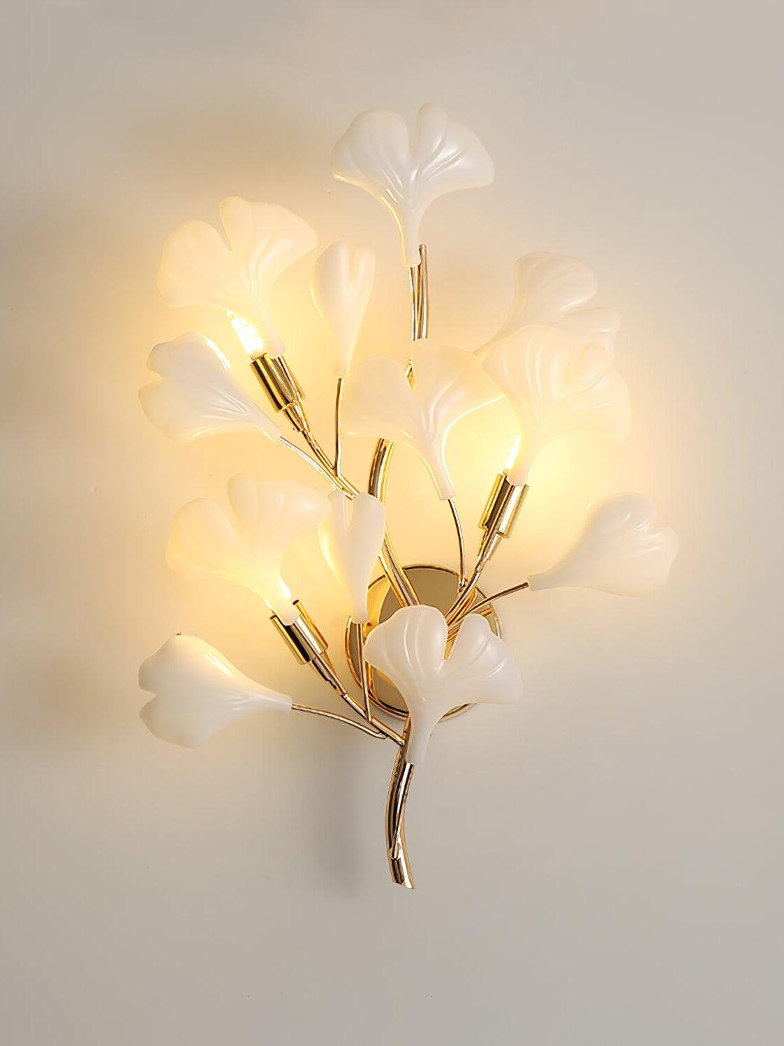 Classic Ceramics Flower Gingko Wall Lamp - Cueteks