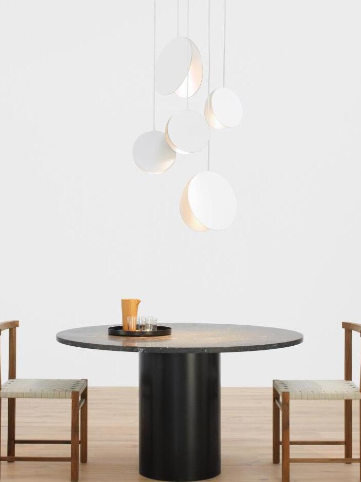 Modern North Metal Disc Pendant Light - Cueteks