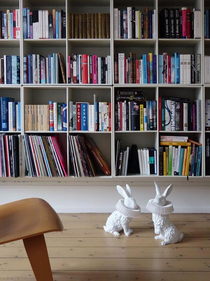 White Resin Rabbit Decorative Table Lamp - Cueteks