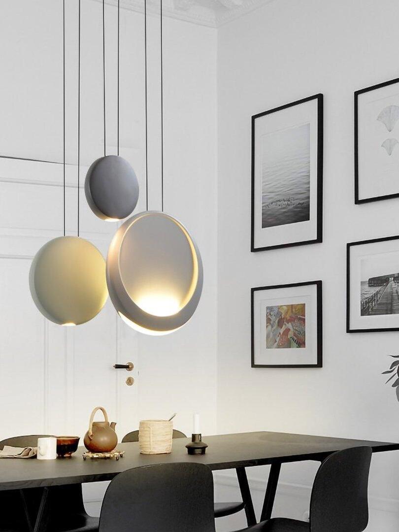 Resin Cosmos Multicolor Disc Pendant Light - Cueteks