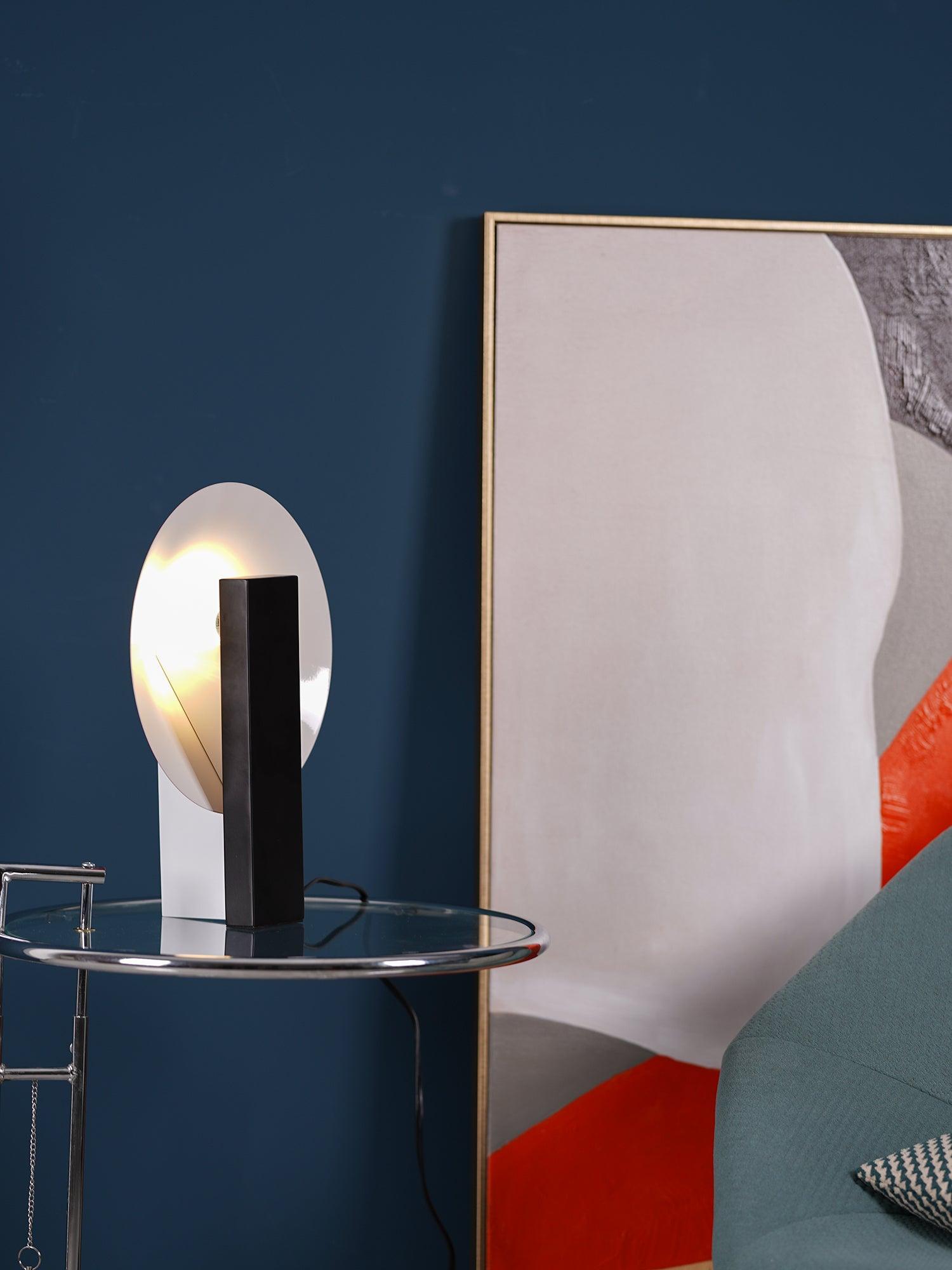 Futuristic Orbe Geometric Metal Table Lamp - Cueteks
