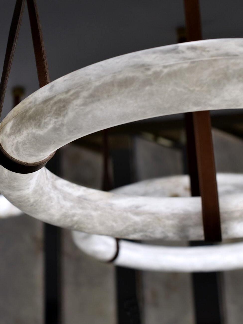 Clouded alabaster ring and suspension detail