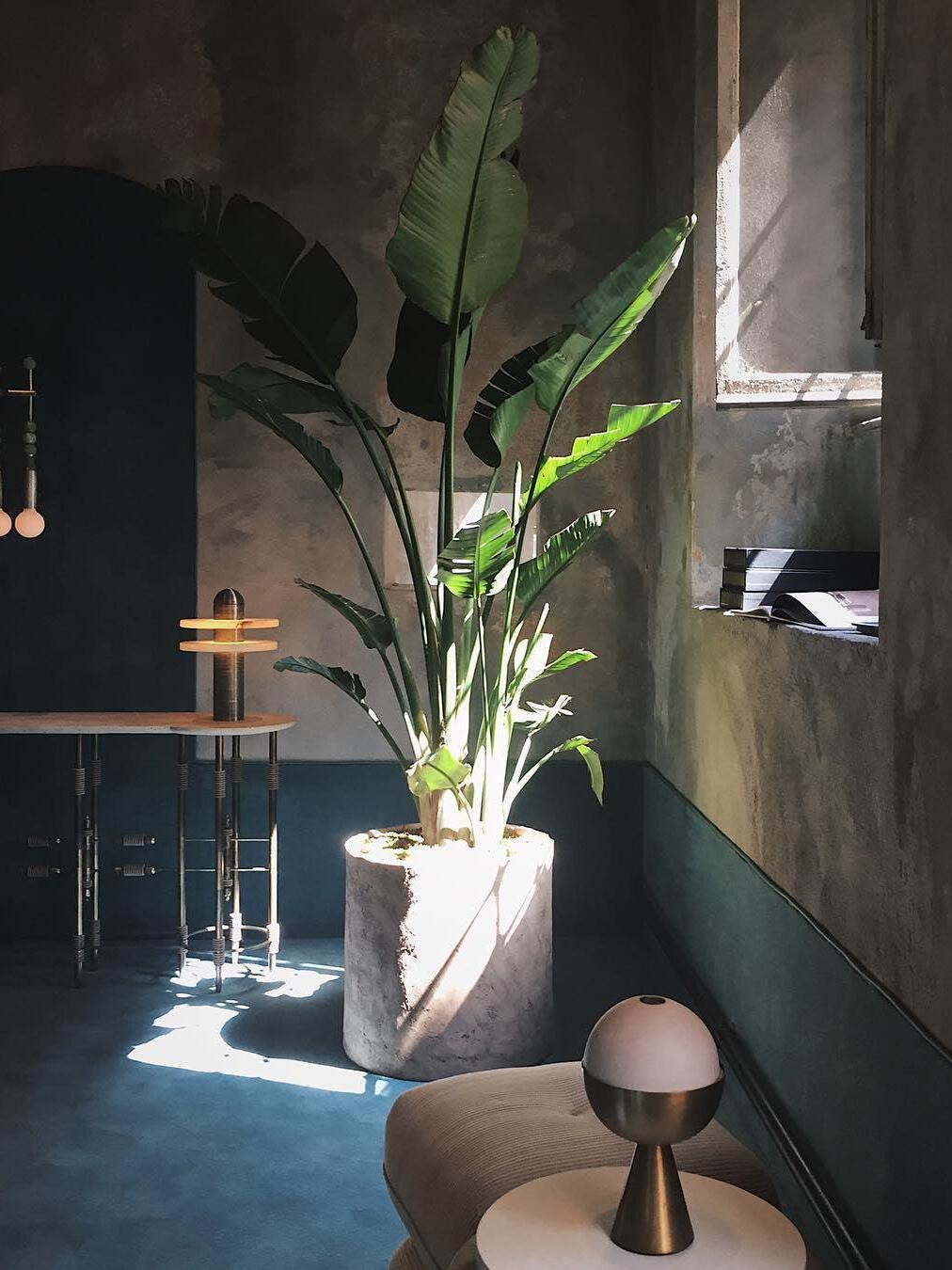 Median Table Lamp - Cueteks