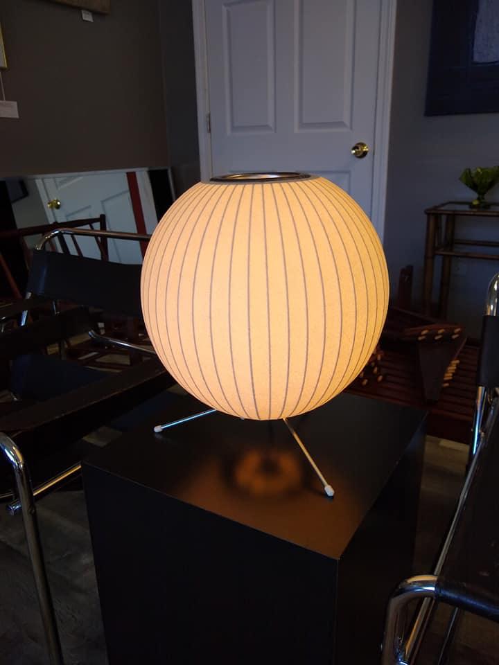 White Nelson Ball Shape Tripod Table Lamp - Cueteks