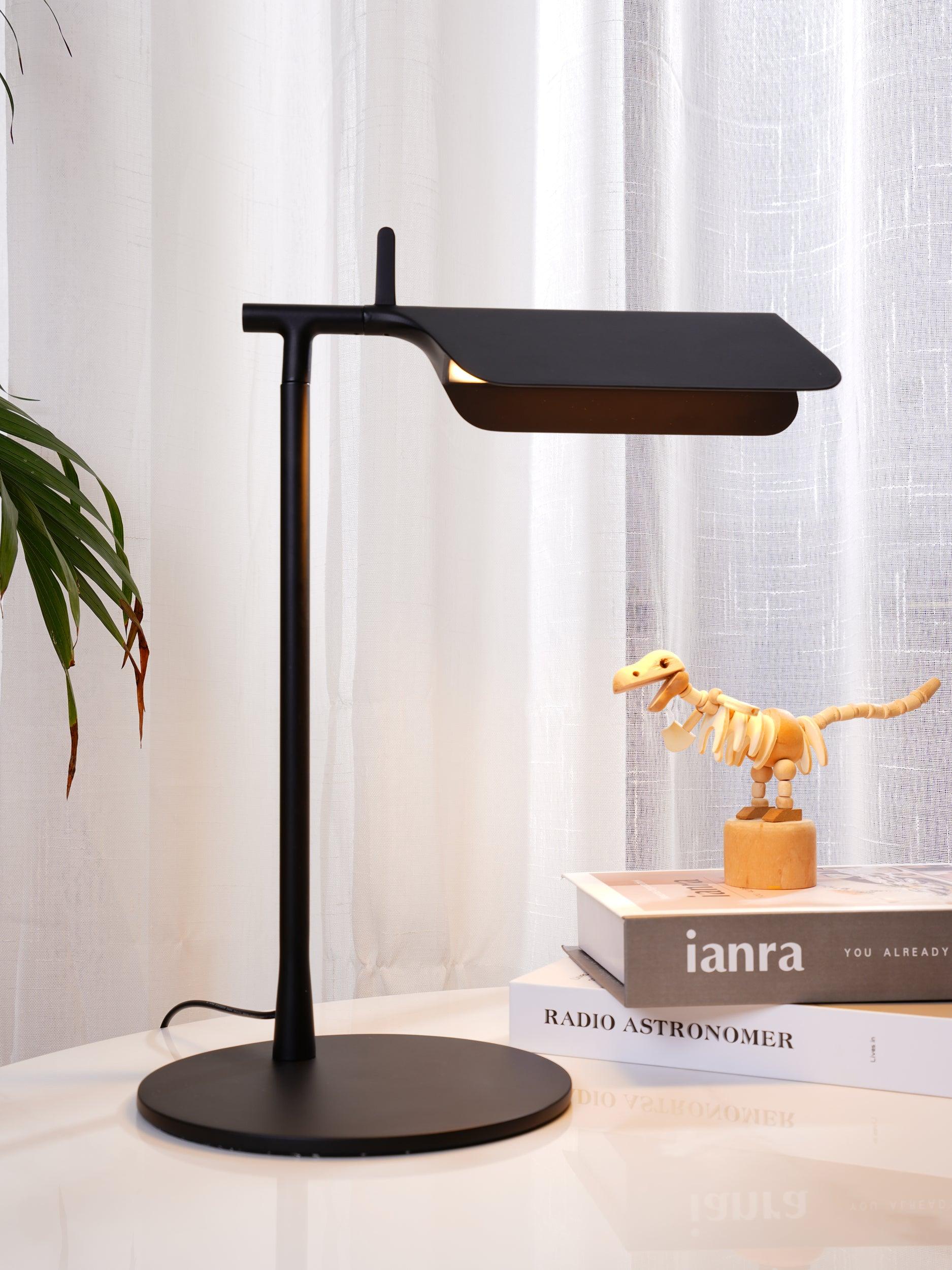 Modern Metal Tab Table Lamp For Studies - Cueteks