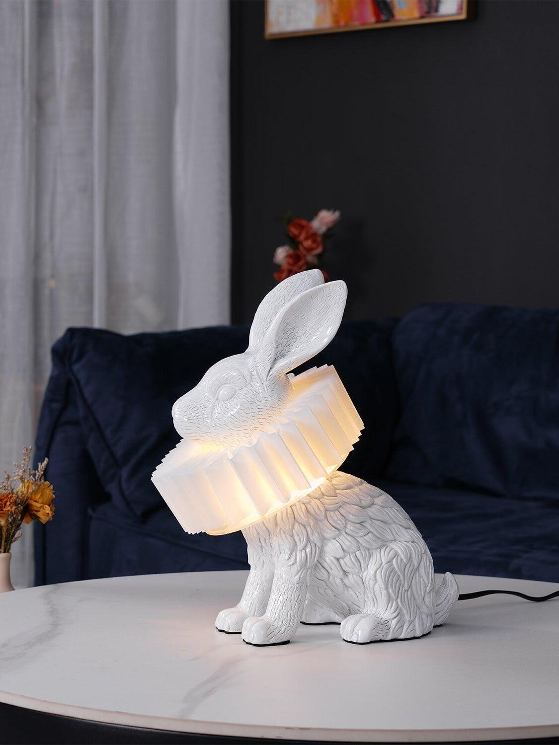White Resin Rabbit Decorative Table Lamp - Cueteks