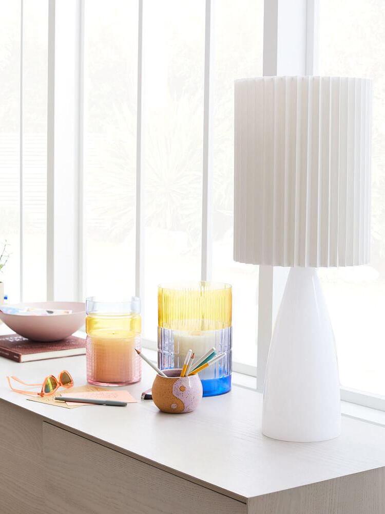 Delilah Table Lamp - Cueteks