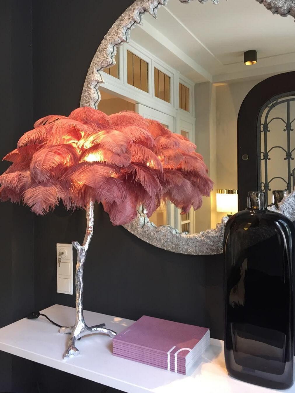 Ostrich Feather Table Lamp - Cueteks