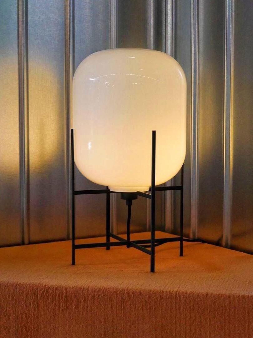 Classic Oda Transparant Glass Ball Table Lamp - Cueteks